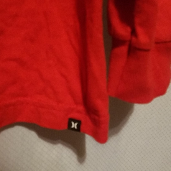 Hurley Classic fit long sleeve tshirt. - Picture 2 of 5